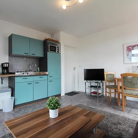 Apartment Haus Sonnenroeschen Roeschen Kuehlungsborn