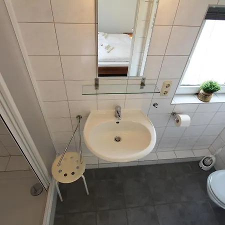 Haus Sonnenroeschen Roeschen Apartment