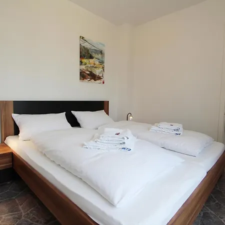 Haus Sonnenroeschen Roeschen شقة